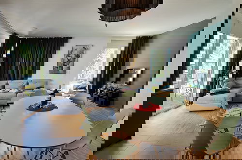 Foto 11 - Luxury Apartment With Stunning Mountain View