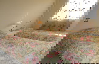 Foto 3 - Cozy Apartment With Furniture