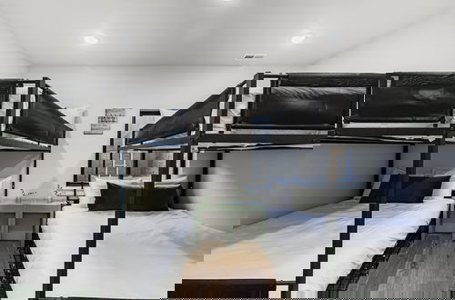Foto 42 - Ski La Vie by Avantstay Hot Tub Game Room Near the Ski Slopes