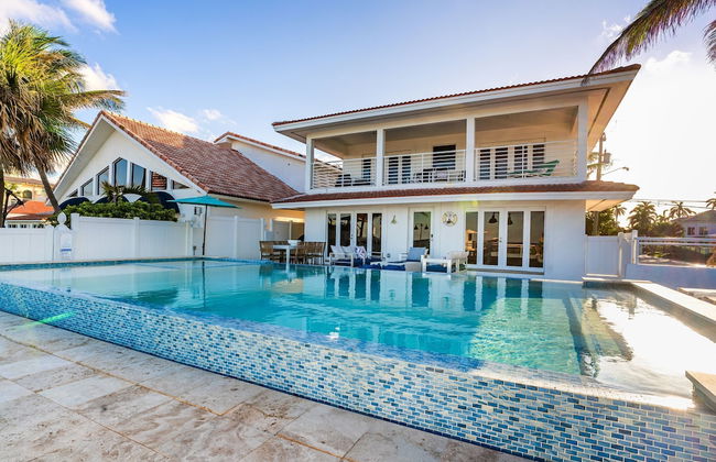 Beach Haven by Avantstay Pool Ocean Views Steps From the Beach - Foto 6