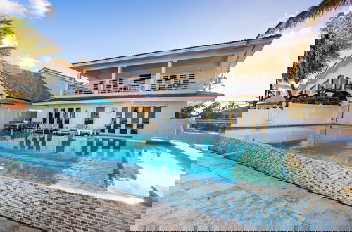 Foto 6 - Beach Haven by Avantstay Pool Ocean Views Steps From the Beach