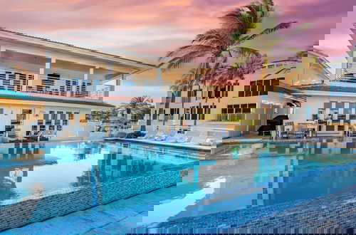 Foto 2 - Beach Haven by Avantstay Pool Ocean Views Steps From the Beach