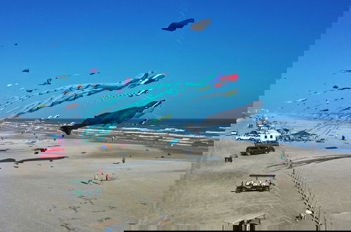 Foto 33 - Seaside Blessing by Avantstay Beach Access Pool