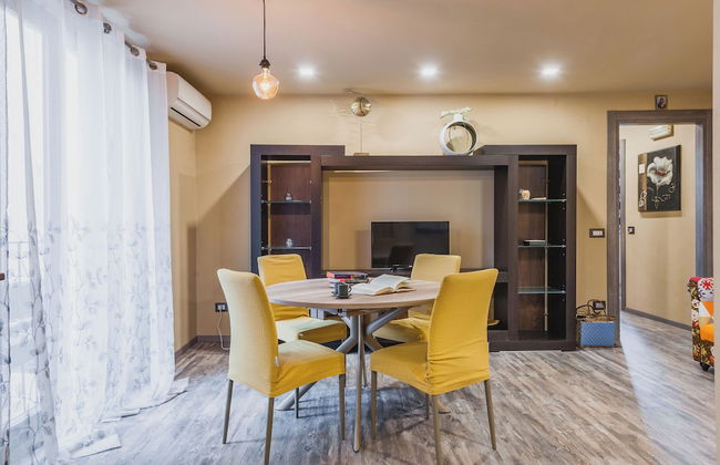 Ursino apartment with balcony - Photo 13