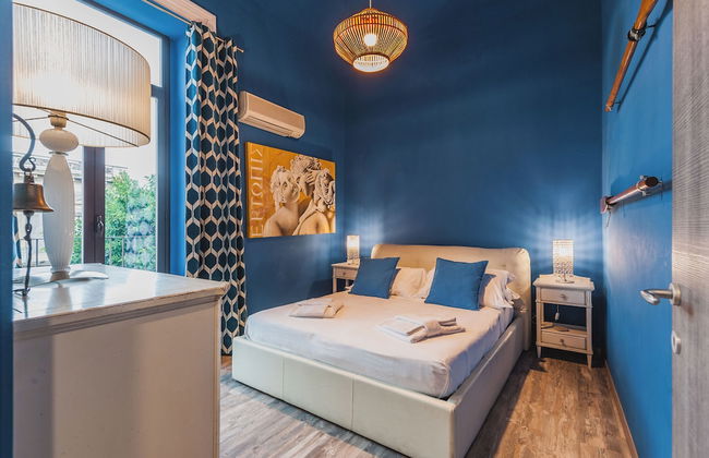 Ursino apartment with balcony - Photo 1