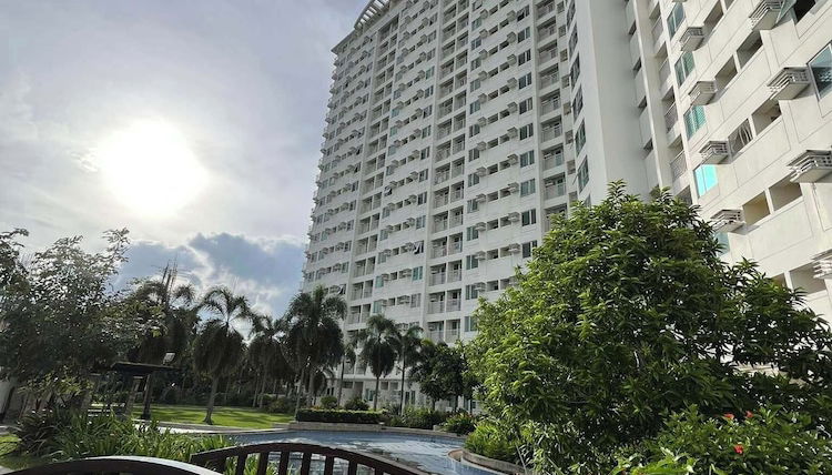 Foto 1 - Affordable Alabang Staycation