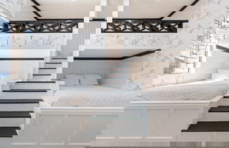 Foto 3 - Spider Man House