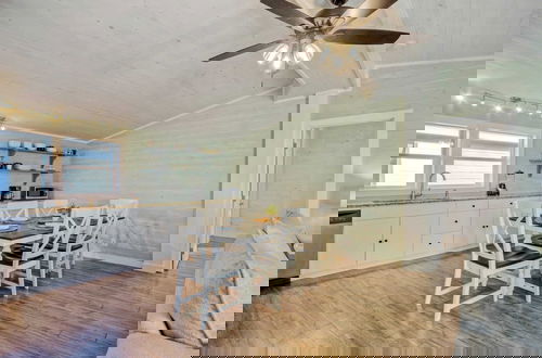 Foto 34 - Private Pool, Yard, Deck, by the Nature Preserve! Tipsy Flipper by Avantstay