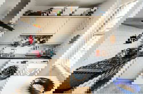 Foto 5 - Stylish Central London Flat Near Tower Bridge