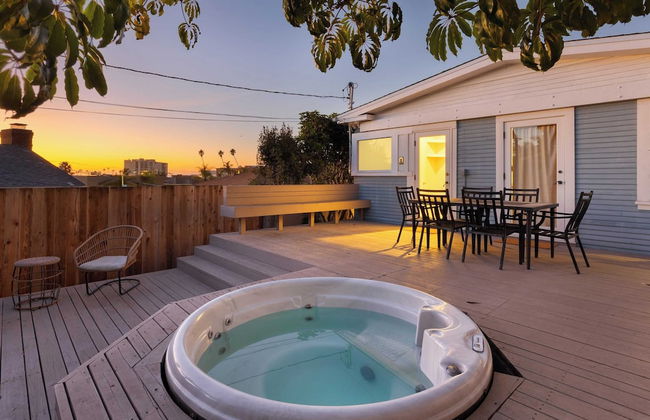 Cliff View by Avantstay Hot Tub + Fire Pit 1 Block From Downtown La Jolla - Photo 30