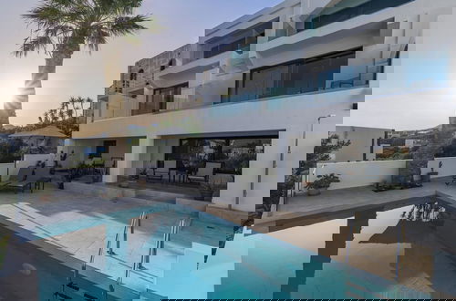 Photo 16 - Aspras Luxury Apartments