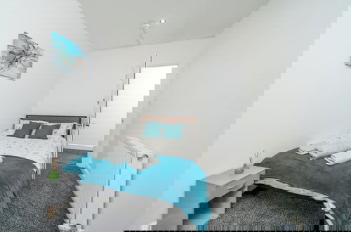 Foto 9 - 2br/near Canning Town Stn/balcony/central Location