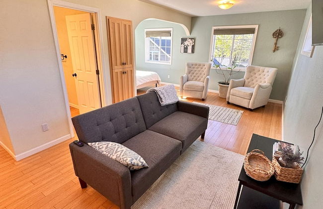 Medford Home and 2 Condos With Pool - Foto 26