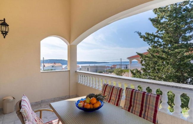 Beachside Serenity Apartments in Barbot - Foto 9