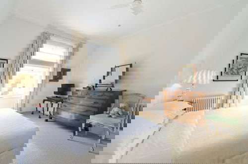 Foto 6 - Bassett Road IV by Onefinestay