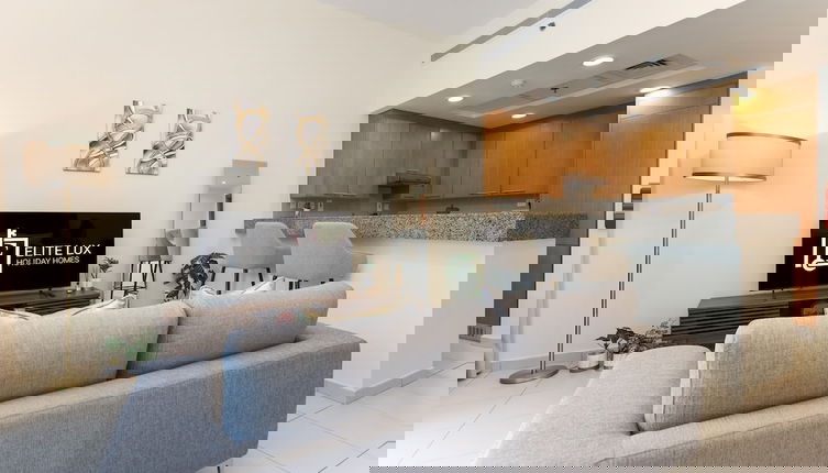 Foto 1 - Elite LUX Holiday Homes - Modern Elegance Studio in Business Bay Dubai