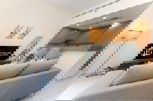 Foto 1 - Elite LUX Holiday Homes - Modern Elegance Studio in Business Bay Dubai