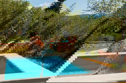 Foto 61 - Bright Farmhouse in Montecatini Terme With Swimming Pool