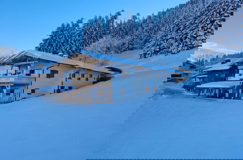 Foto 64 - Spacious Holiday Home Near Ski Area in Kaltenbach