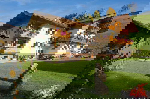 Foto 50 - Spacious Holiday Home Near Ski Area in Kaltenbach