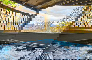 Foto 1 - Greene Mountain Lodge by Avantstay Sleeps 22 Hot Tub, Game Room, Theater