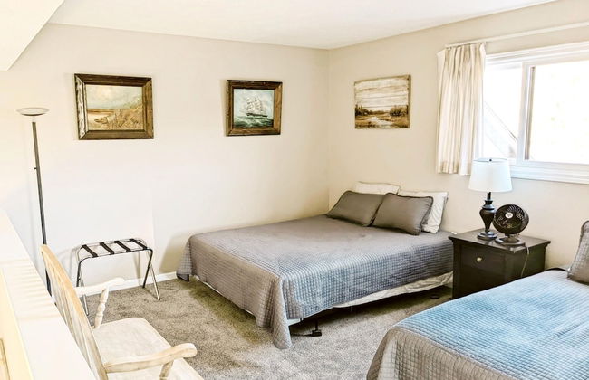 2 Br 2 b Condo at Unv of Notre Dame Short and Long Term Stays Welcome ND Football A5 - Photo 12