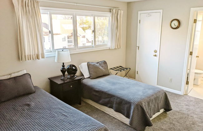 2 Br 2 b Condo at Unv of Notre Dame Short and Long Term Stays Welcome ND Football A5 - Photo 13