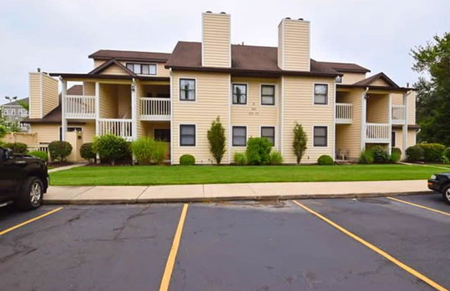 2 Br 2 b Condo at Unv of Notre Dame Short and Long Term Stays Welcome ND Football A5 - Photo 16