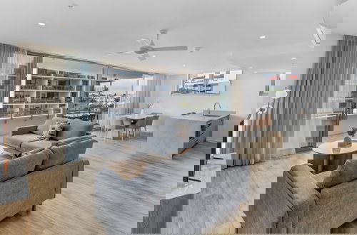 Photo 18 - Lowanna Beach Resort by Direct Collective
