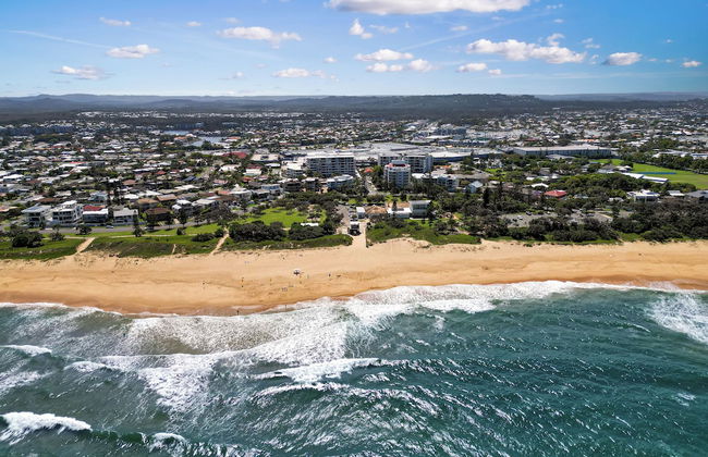 Lowanna Beach Resort by Direct Collective - Photo 25