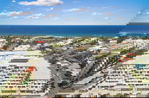 Photo 27 - Lowanna Beach Resort by Direct Collective