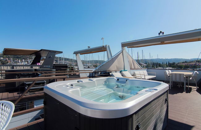 Eldamar Floating House - Photo 16