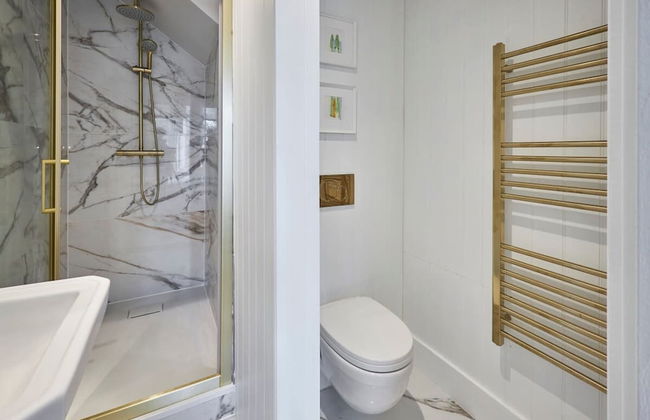 Host Stay Poplar Villas - Photo 9
