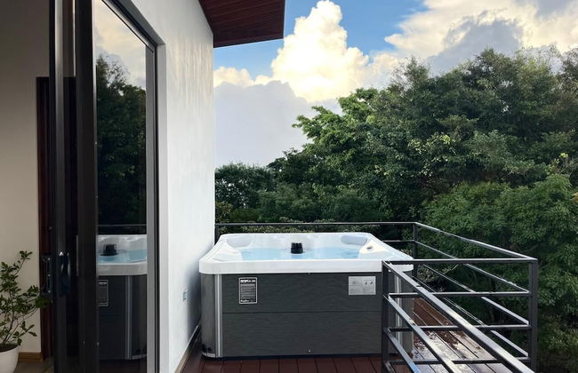 Nambi Monteverde - Foto 11