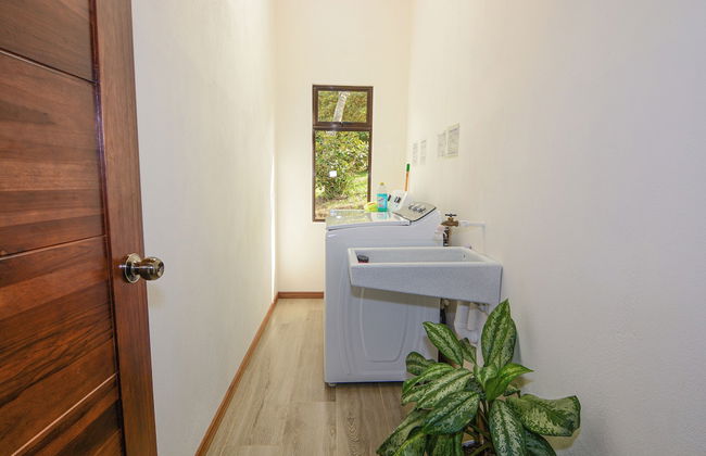 Nambi Monteverde - Foto 18