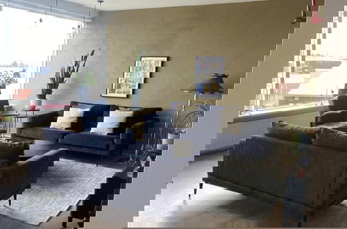 Photo 6 - Bright and Spacious 2 Bedroom Apartment in Rvk