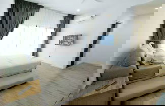 Photo 2 - 5c03