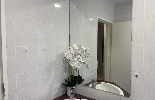 3 Bedroom Apartment in the Heart of Sandton - Foto 24