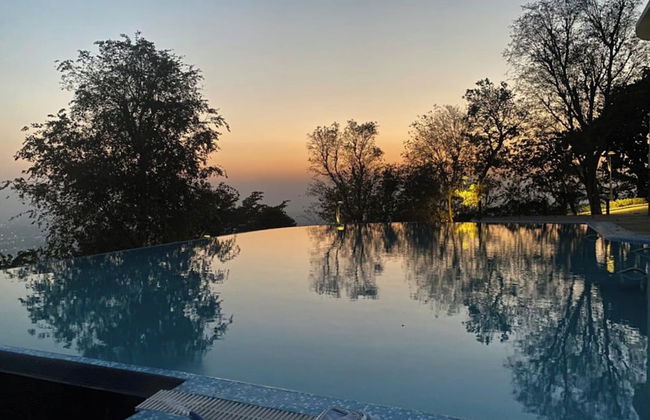 A Majestic and Luxurious Villa Overlooking the Ganges - Foto 18