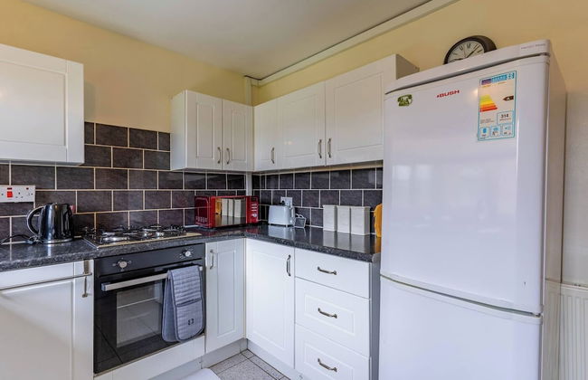 Sleek and Cozy 1BR Resorts World Nearby - Foto 17