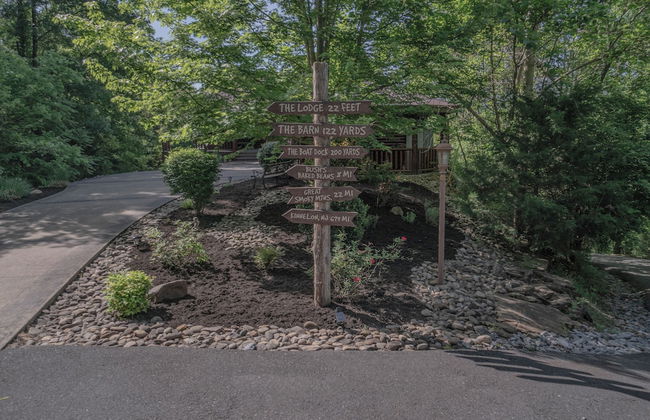 The Lodge - Photo 31