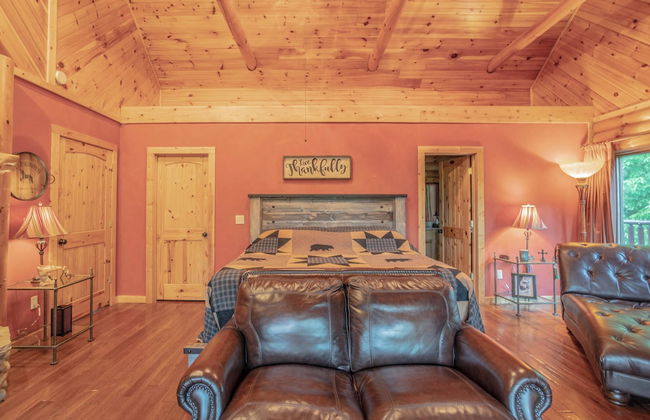 The Lodge - Photo 4
