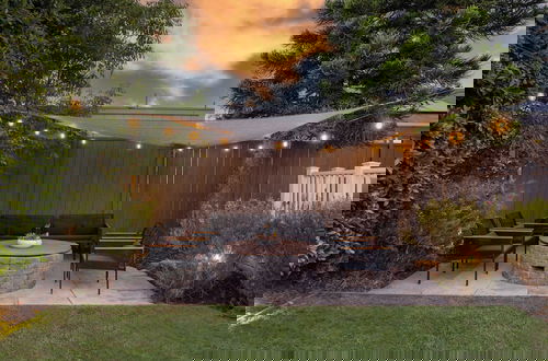 Foto 5 - Luxe Backyard Oasis w/ Hot Tub Chic Design South Park Sanctuary