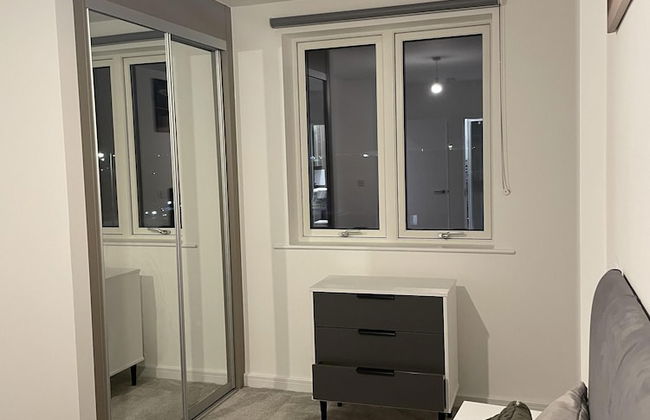 2 Bedroom Luxury Apartment in Barking - Foto 13