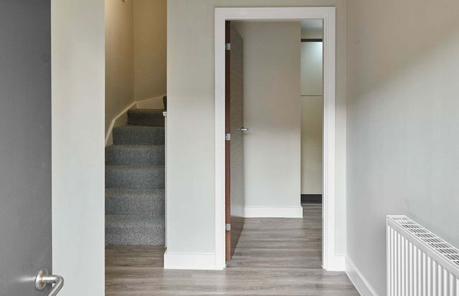 Host Stay Chic Townhouse by the Docks - Foto 9