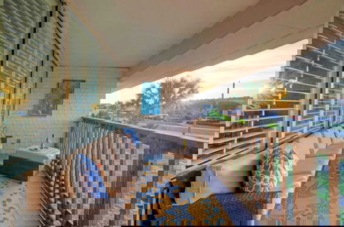 Foto 27 - Pour Me a Vacation Mins to Beach, Community Pool+tennis Court, Private Balcony