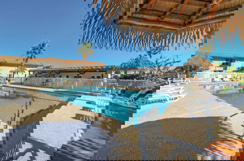 Foto 31 - Pour Me a Vacation Mins to Beach, Community Pool+tennis Court, Private Balcony