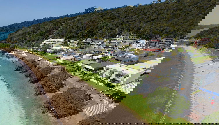 Photo 1 - Paihia Beach Front 1 bedroom Apartment
