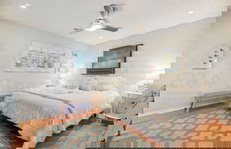 Foto 3 - 8 Sea Castles 3 Bedroom Condo by RedAwning