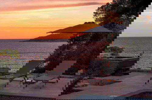 Photo 58 - Relaxed Shore